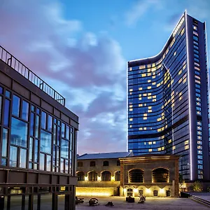Hilton Bomonti מלון