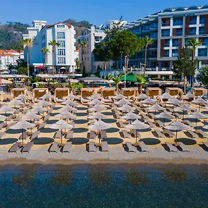 Caprea Hotel